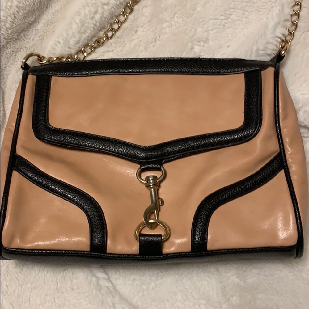 Crossbody - Picture 2 of 4